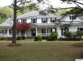 2378 Johnson Rd, Gadsden, AL 35901