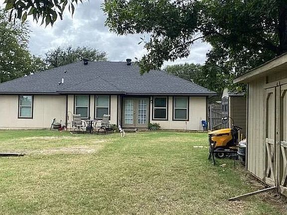 2nd image of 437 Guadalupe Dr