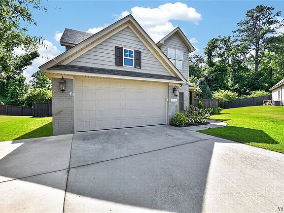 2nd image of 11445 Canetuck Ln
