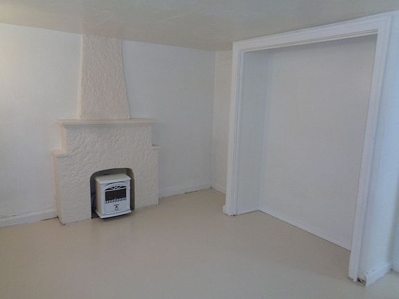 5th image of 501 S 31st St APT 4