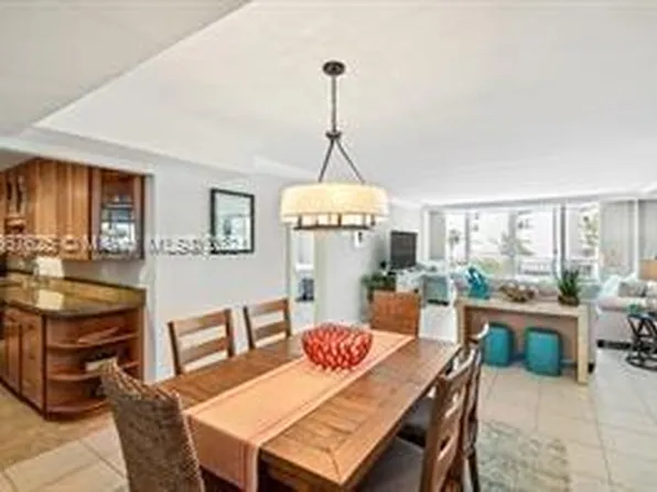 3546 S Ocean Blvd APT 409, South Palm Beach, FL 33480