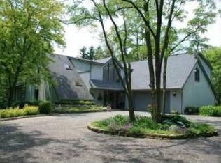 22563 Ruth Ct, Kildeer, IL 60047