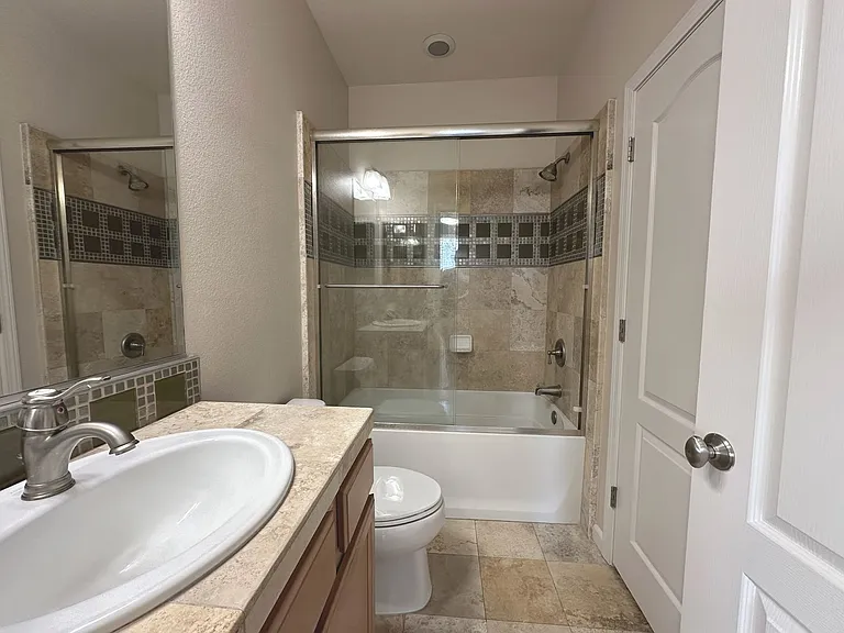 6104 Rockport Ln — Photo 15