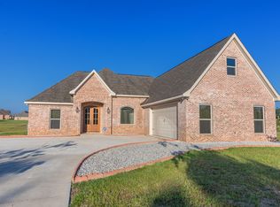 21 Joan Dr, Ellisville, MS 39437