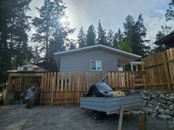 3366 McIver Rd, West Kelowna, BC V4T 1G7