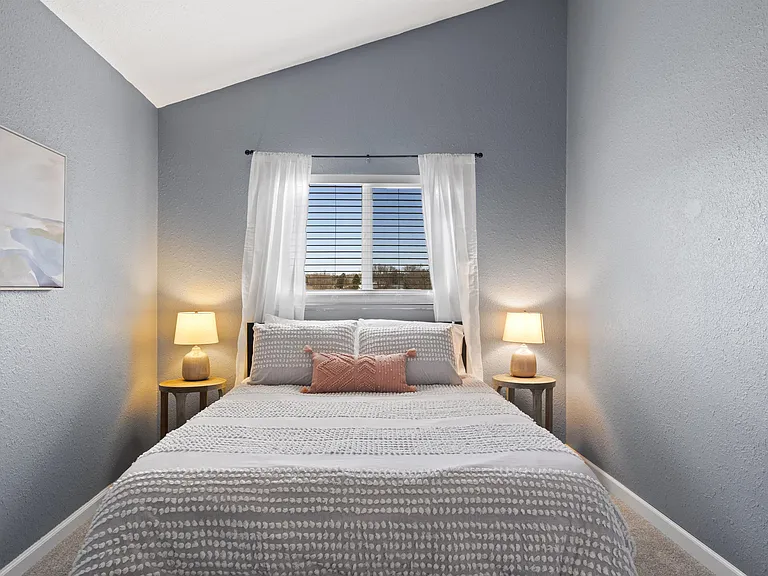 500 Trumbull Ln — Photo 30