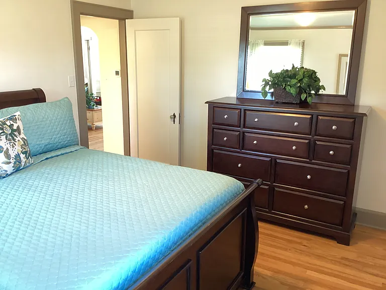 BACK BEDROOM