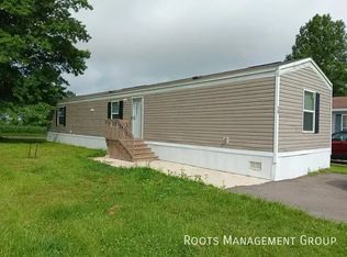15 Locust St #15, Crestline, OH 44827