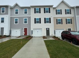 128 Rabbit Rd, Hedgesville, WV 25427