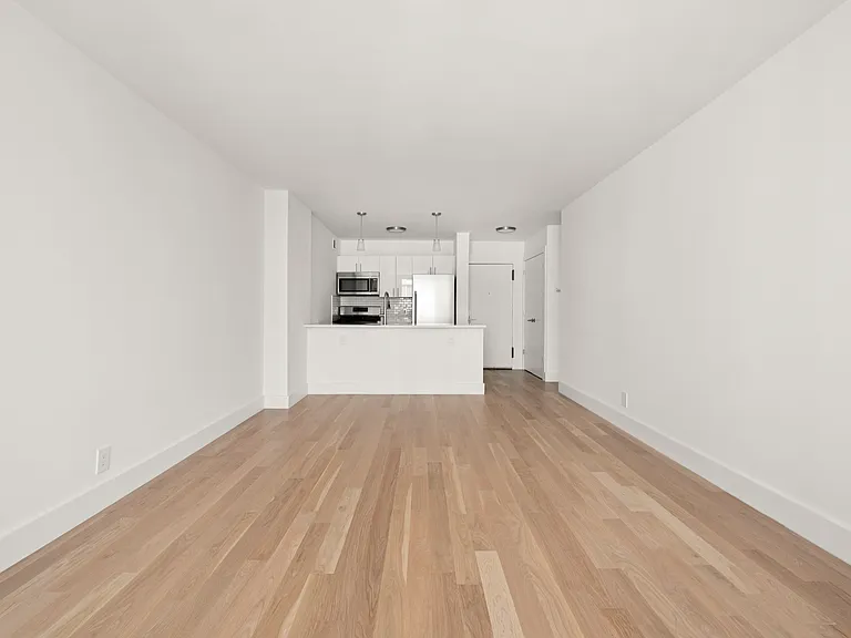 301 W 53rd St #17G — Photo 5