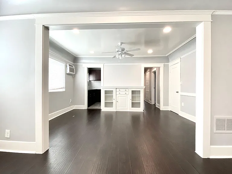 Living Room/ Dining Room Area