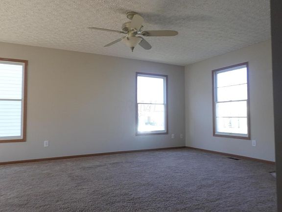 3rd image of 7731 Worley Dr