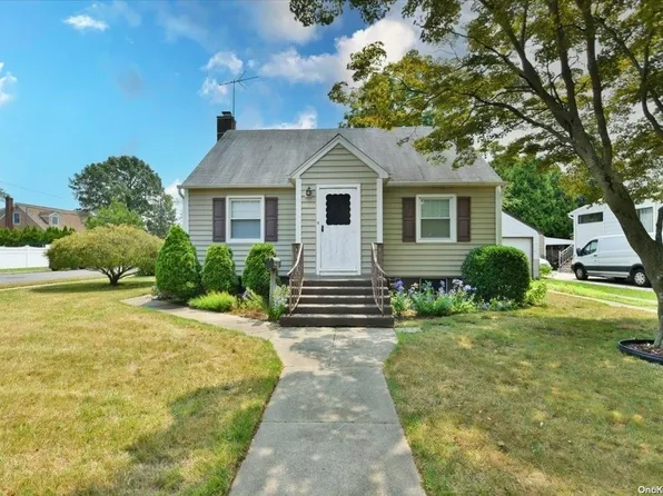 701 Hughes Street, Bellmore, NY 11710
