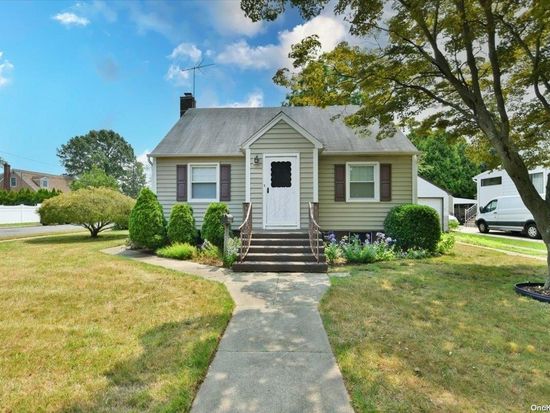 701 Hughes Street, Bellmore, NY 11710