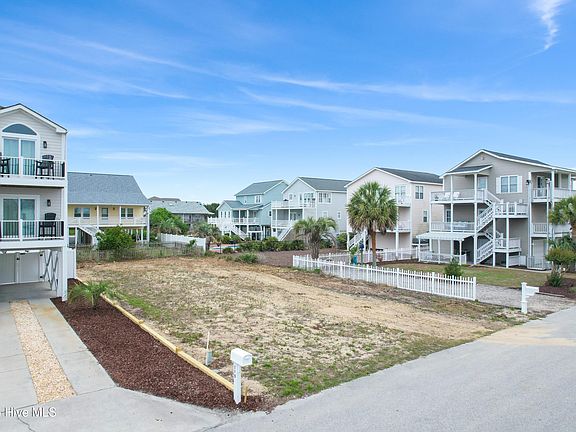 5th image of 116 Carolina Ave #13