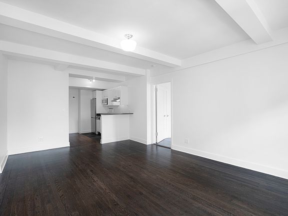 3rd image of 253 W 72nd St APT 1001
