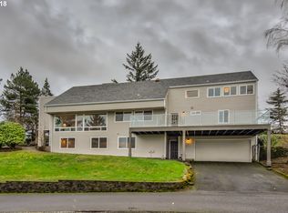 11470 SE Clover Ln, Happy Valley, OR 97086