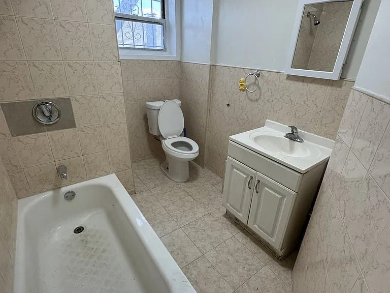 92-04 Corona Ave #2F — Photo 9