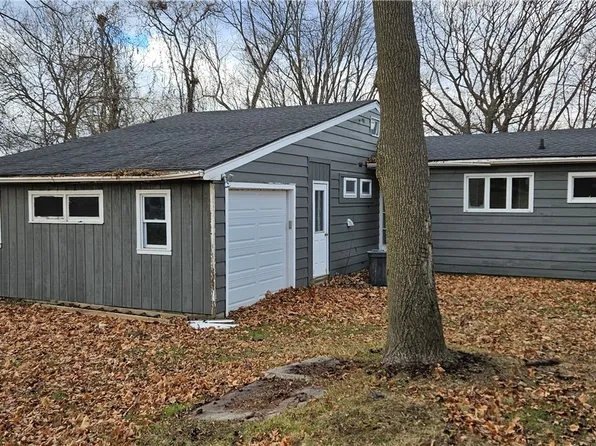 1045 Escarpment Dr, Lewiston, NY 14092