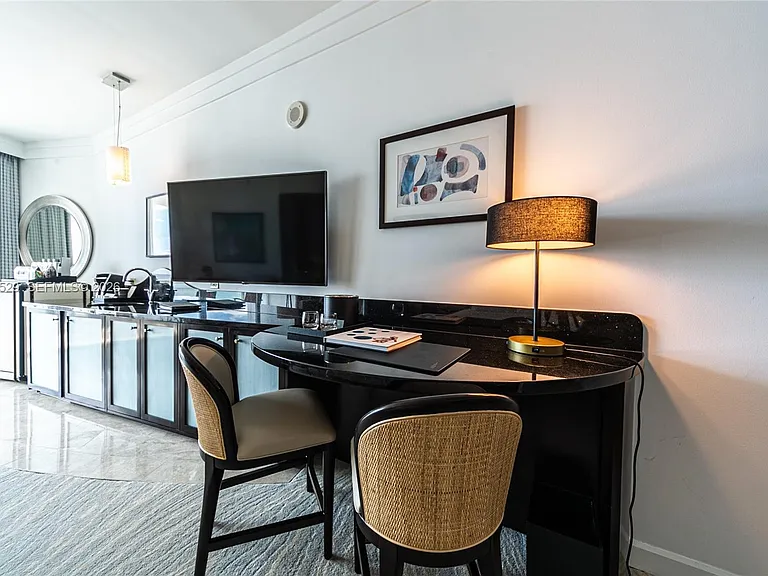 4391 Collins Ave #1015 — Photo 7