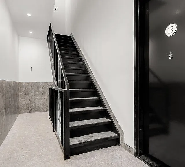 12 Locust St #2R — Photo 8