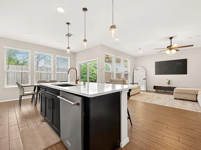 5134 Aedan Oak St — Photo 18