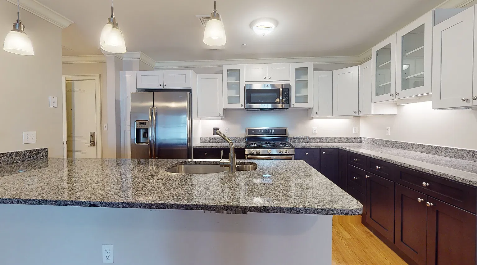 286 Main St — Photo 1