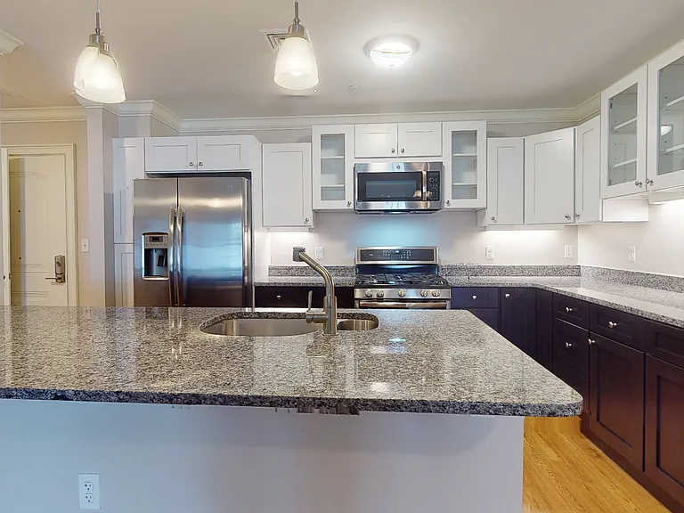 286 Main St #107 — Photo 1