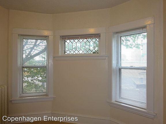3rd image of 1915 1st Ave S APT 11