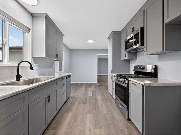 2nd image of 5788 S Cherry Avenue