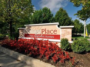 12600 Stoneridge Ln APT 101, South Rockwood, MI 48179