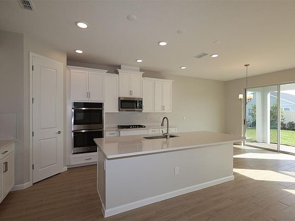 3rd image of 5279 High Line Dr