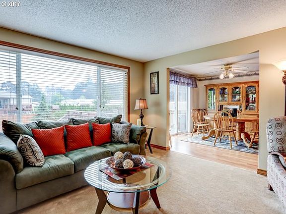 5th image of 15254 SE La Marquita Way
