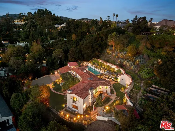 1744 Reedvale Ln, Los Angeles, CA 90049