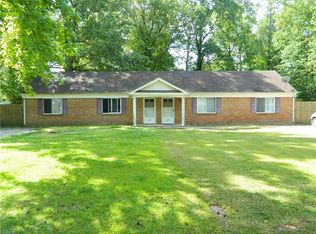 145 Frank Dr, Chesapeake, VA 23322