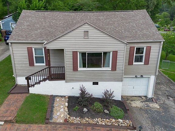 2nd image of 2104 N Park Blvd