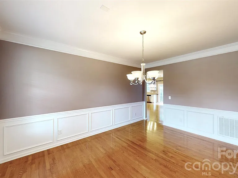 1505 Aringill Ln — Photo 5