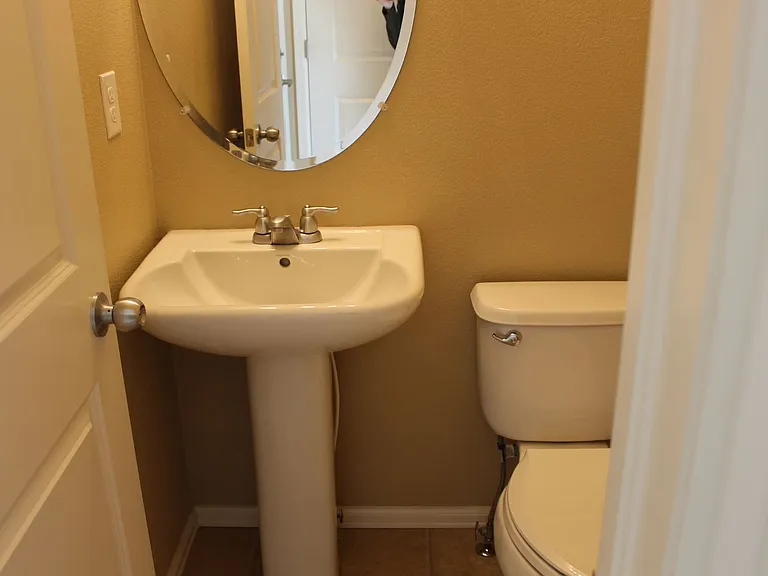 609 Botley Dr — Photo 13