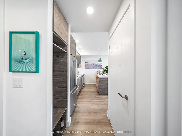 484 Spadina Ave #601 — Photo 3