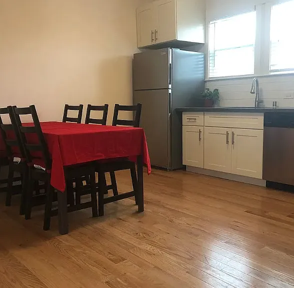 1628-30 Tyler Street — Photo 7