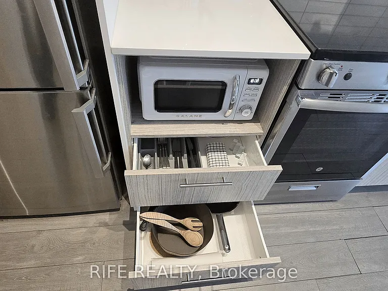 251 Jarvis St #830 — Photo 20
