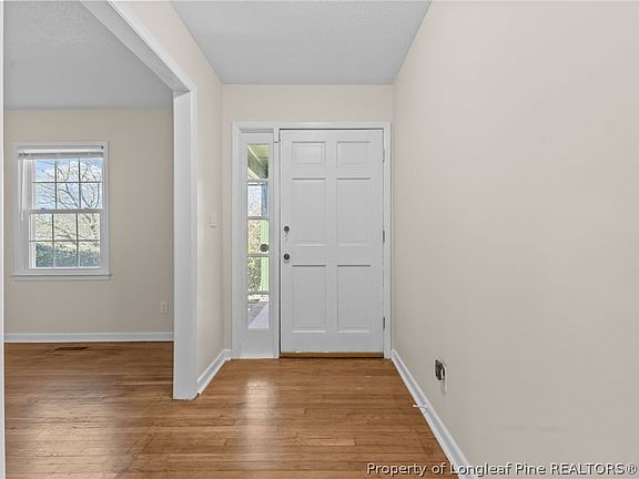 3rd image of 604 Dandridge Dr