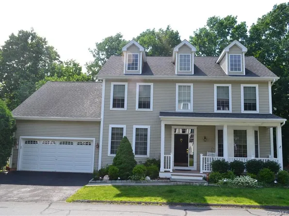 25 Traditions Blvd, Southbury, CT 06488