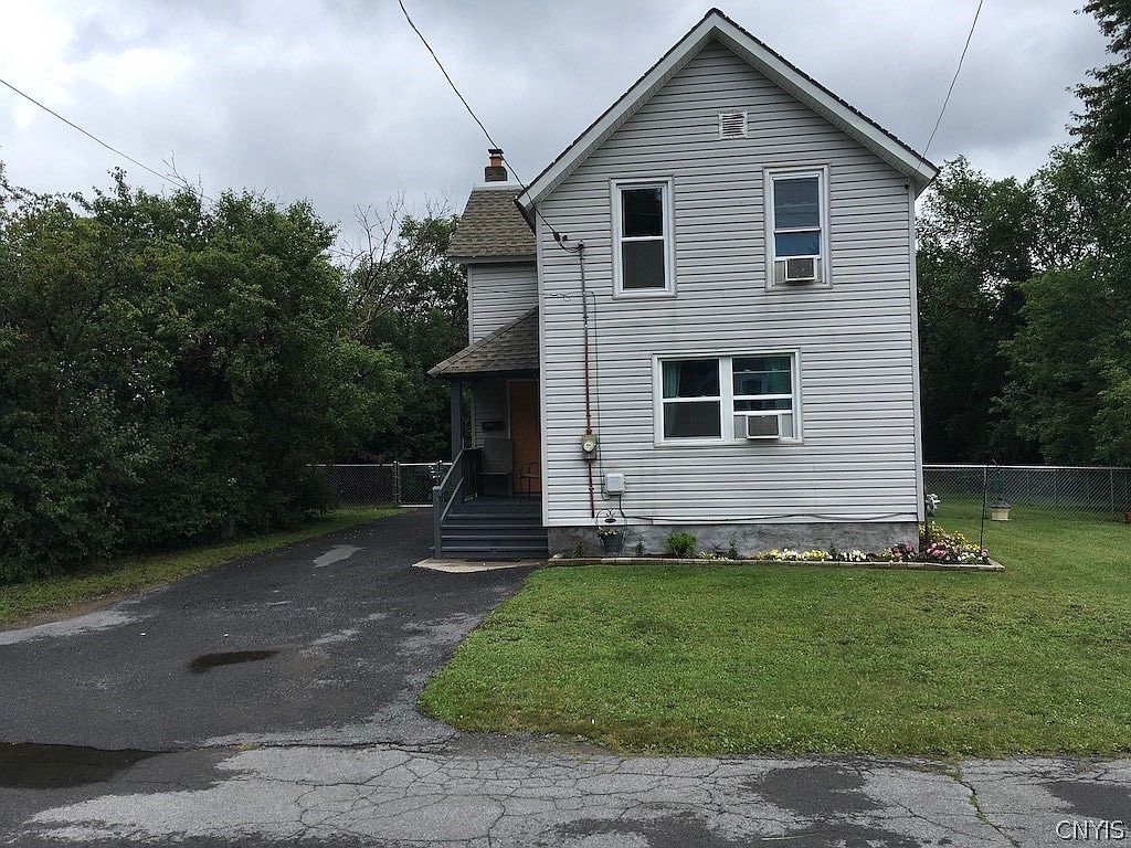 121 Duffy St, Watertown, NY 13601 Zillow