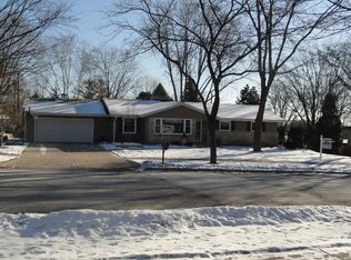 839 W Badger Ln, West Bend, WI 53095