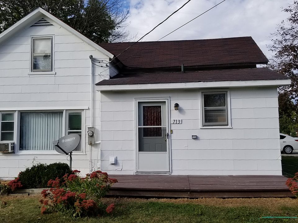 2nd image of 713 W 3rd St