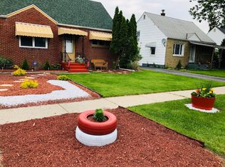 106 Southgate Rd, Cheektowaga, NY 14215