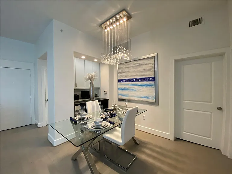 1901 Post Oak Blvd #3503 — Photo 13