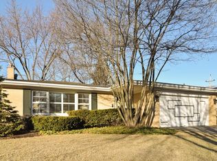 1024 N Drury Ln, Arlington Heights, IL