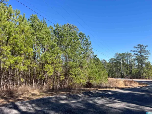 Shoreside Ln #210, Sylacauga, AL 35151